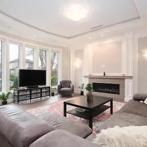 Dunbar Luxury Homestay Homestay Vancouver