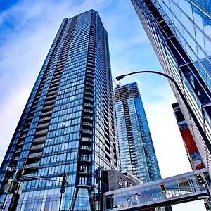 Spectacular Skyline Views - Downtown - Luxury & Penthouse Apartment Montreal